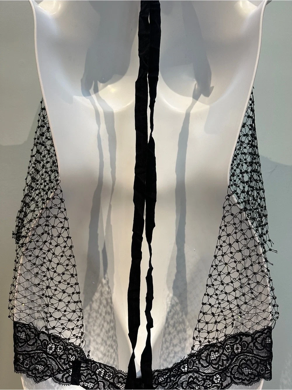 Yandy Fishnet Jewel Lingerie Large/XLarge - Picture 12 of 15